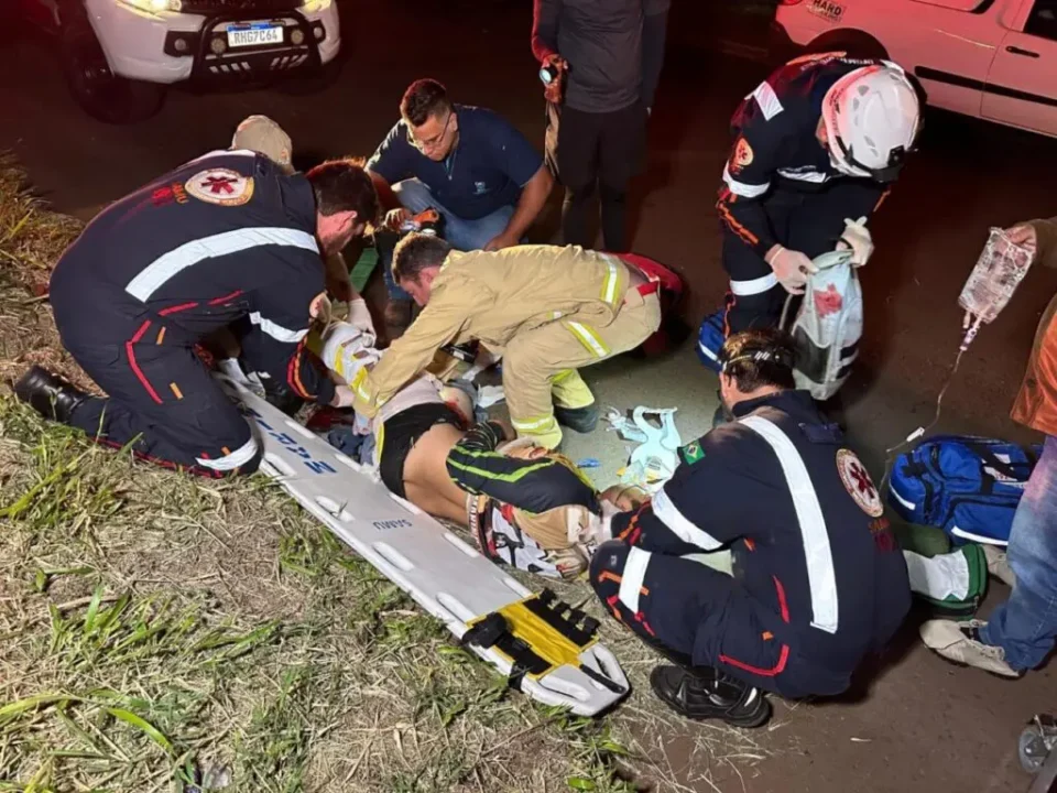 Carro na Contramão Deixa Motociclista Ferido