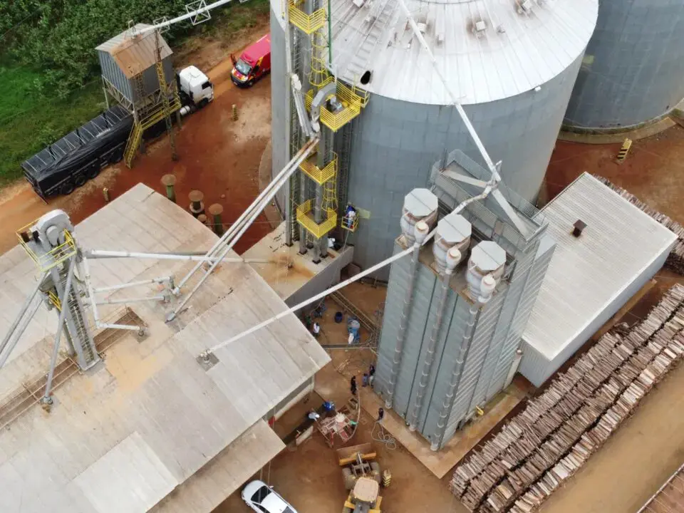 Trabalhador Resgatado Após 9 Horas em Silo no Paraná
