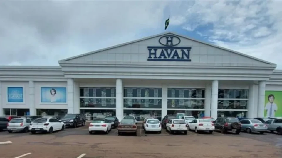 Ação Policial em Arapongas: Homem é Preso por Furto na Havan