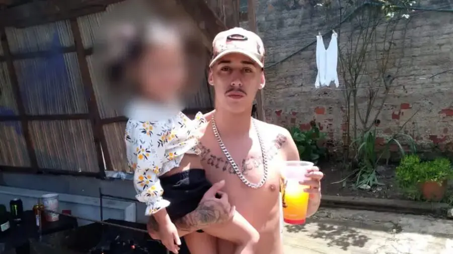 Mãe Aguarda 5 Meses por Resultado de DNA para Sepultar Filho