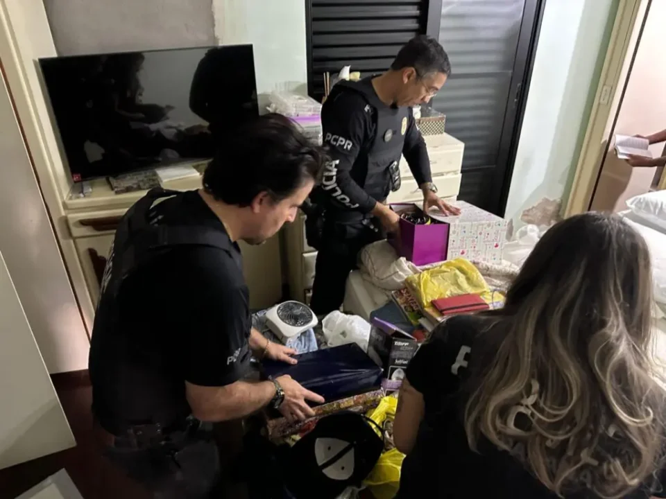 Operação da Polícia Civil contra fraudes e furtos de veículos.