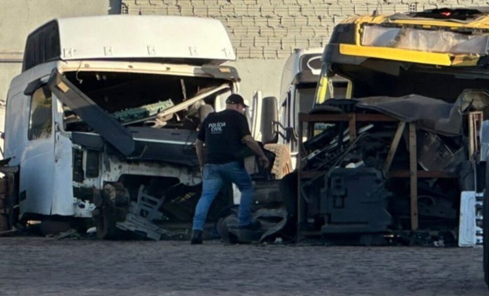 Operação policial contra desmanches de carros em quatro cidades