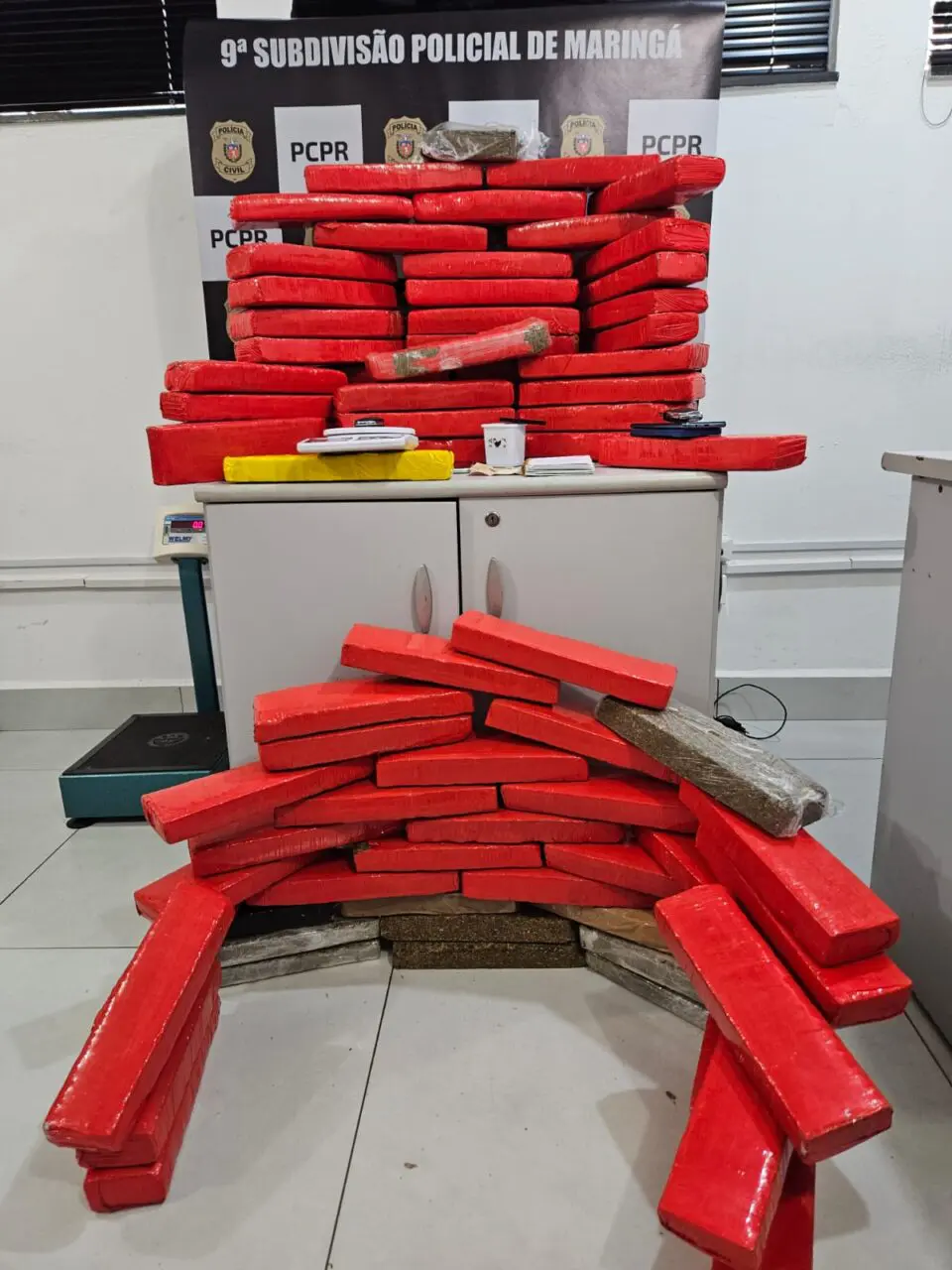 Mulheres Detidas com 70 Quilos de Maconha em Maringá