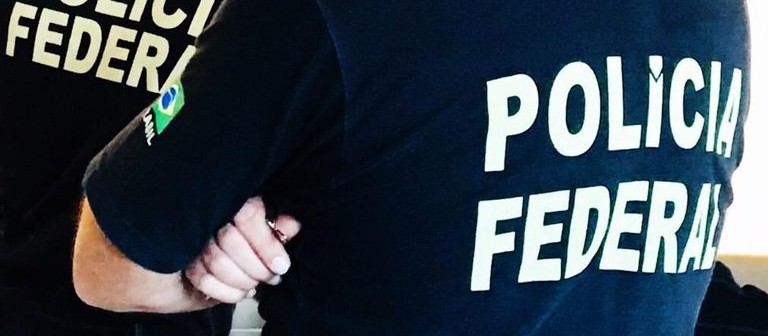 PF prende suspeito por armazenar imagens de abuso infantil