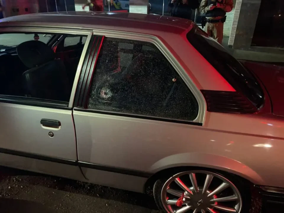 Jovem de 19 Anos é Assassinado a Tiros em Mandaguari; Câmera de Segurança Registra o Crime