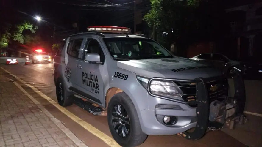 Motorista embriagado ofende policiais militares e resiste à prisão em Toledo, Paraná