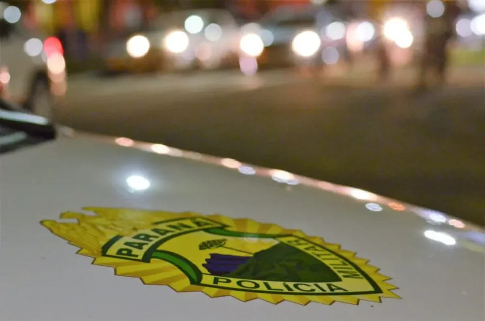 Prisão de quatro homens por receptação e porte ilegal de arma