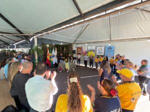 Cerimônia de abertura da 27ª Expoflor de Maringá na Praça Raposo Tavares