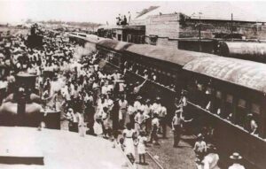 Chegada do trem à Estação Ferroviária de Maringá em 1954